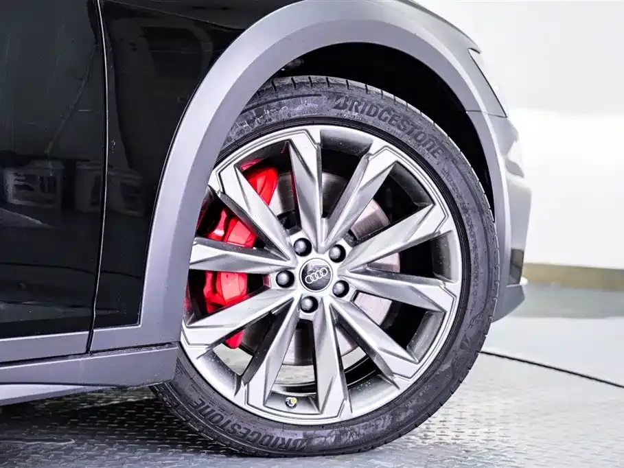 Audi A6 (Import) Model allroad quattro 55 TFSI Premium Off-road Version 2024 — фото 20