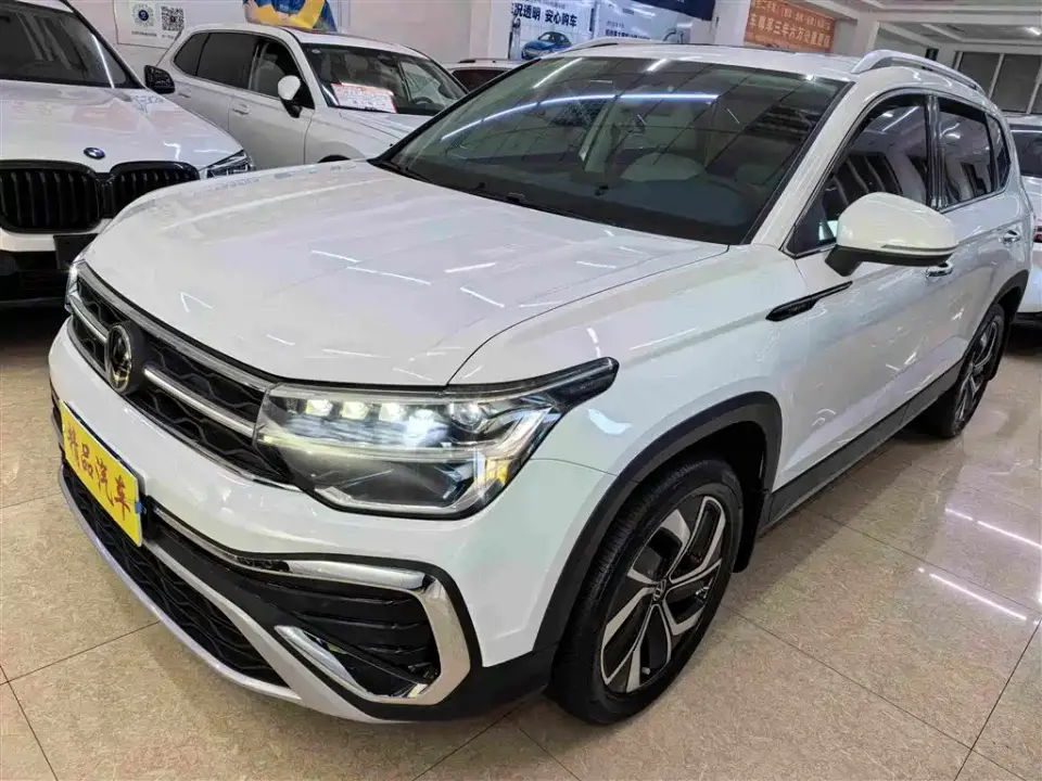 Volkswagen Tharu 300TSI 2WD Moon Premium Edition 2024
