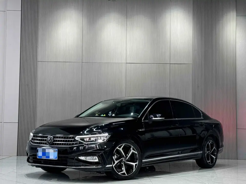 Volkswagen Magotan Model 2 Million Commemorative Edition 330TSI DSG Luxury 2023