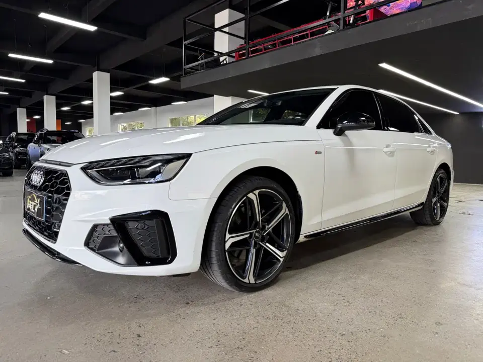 Audi A4L 40 TFSI Luxury Dynamic 2024
