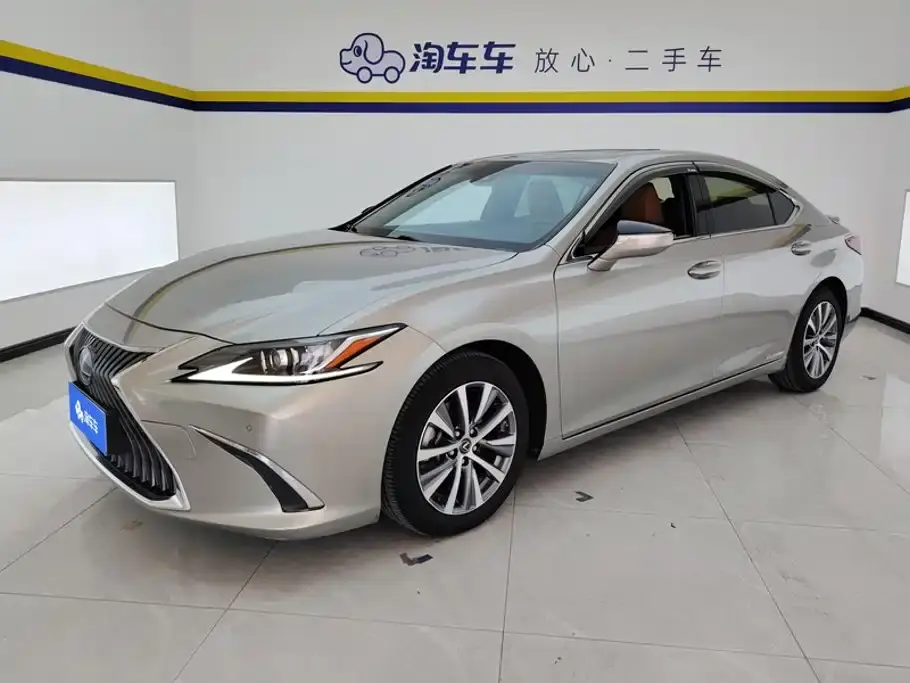 Lexus ES 300h Excellence Edition China VI 2019
