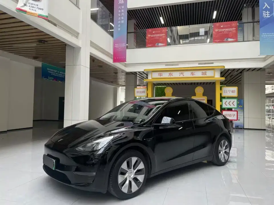 Tesla Model Y Facelift Rear-Wheel Drive Version 2023