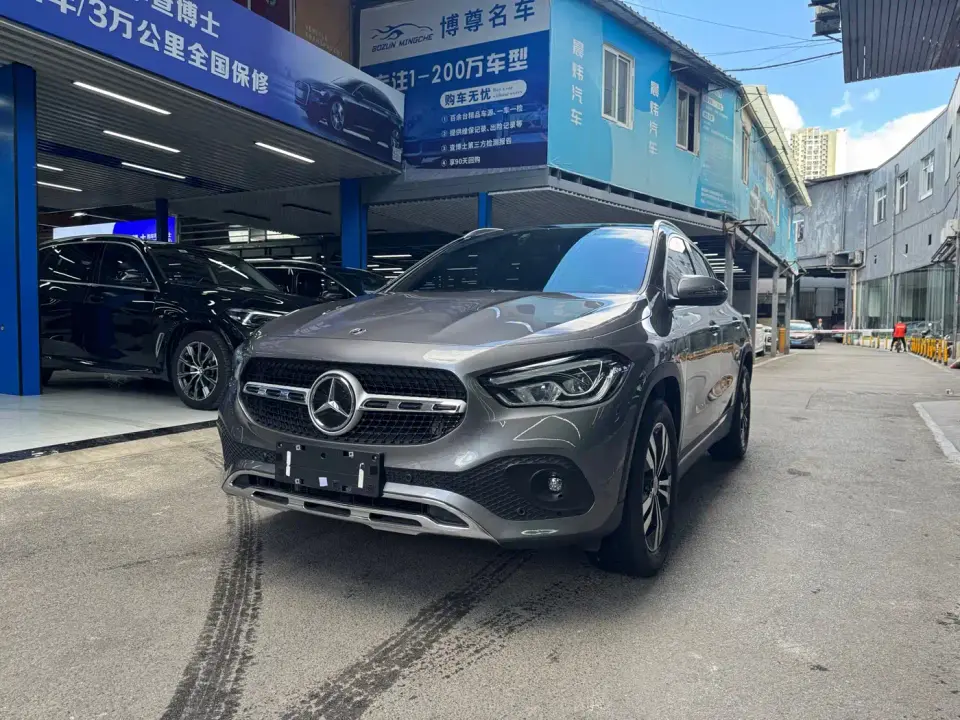 Mercedes-Benz GLA-Class Model GLA 200 2022