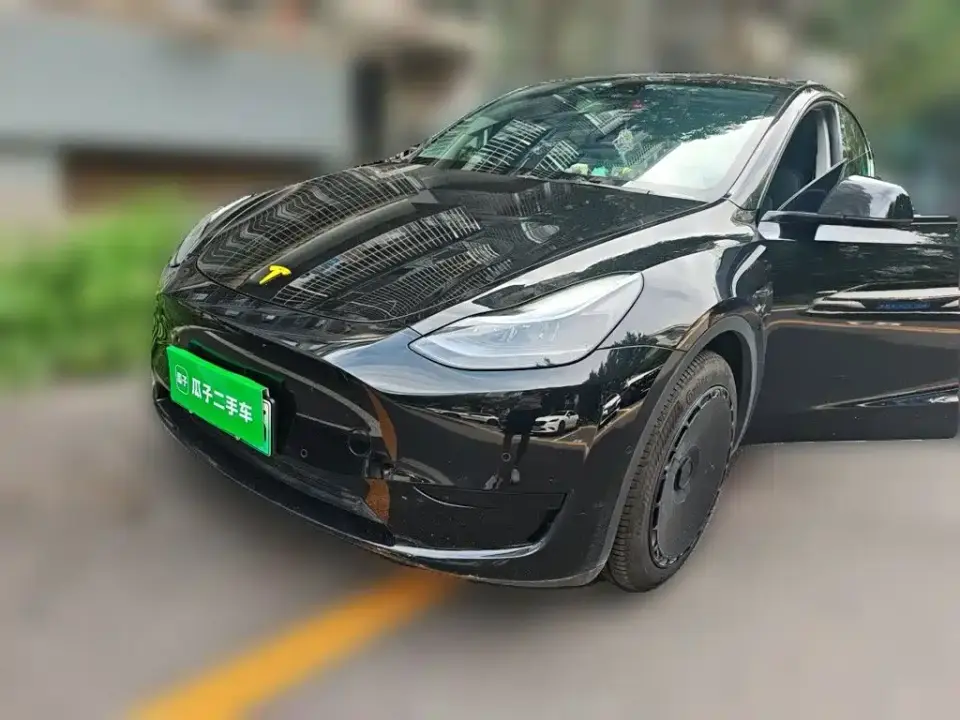 Tesla Model Y Facelift Rear-Wheel Drive Version 2023