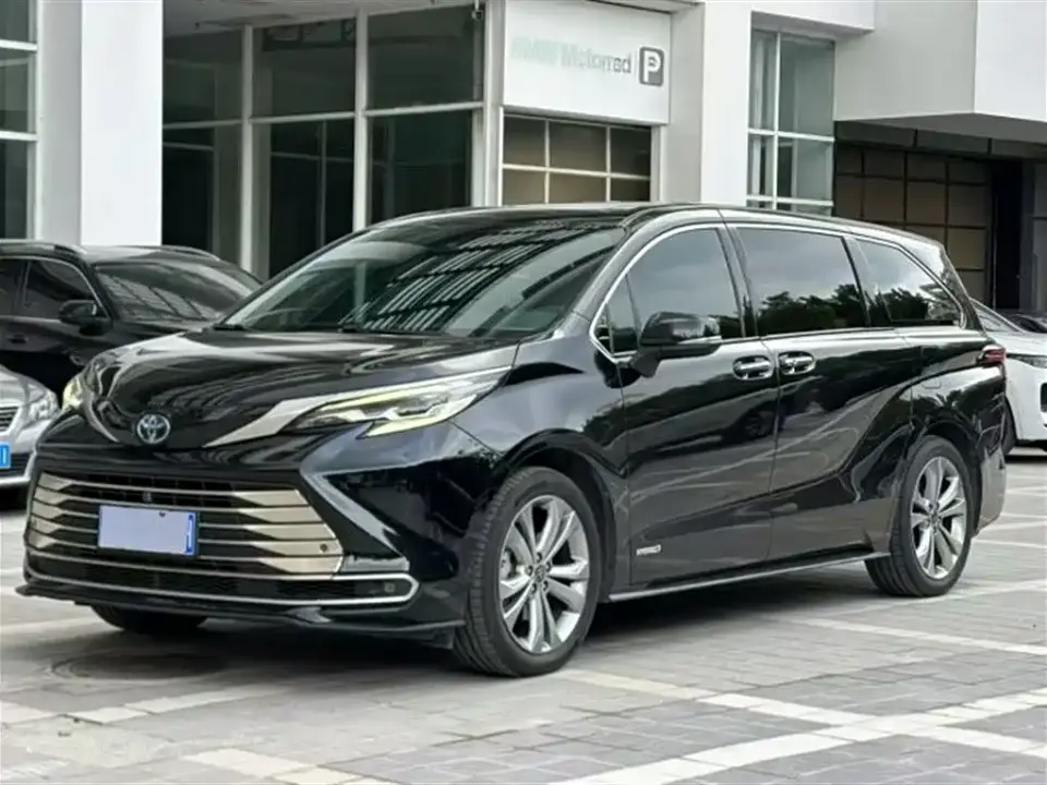 Toyota Sienna 2.5L Hybrid Comfort Edition 2023
