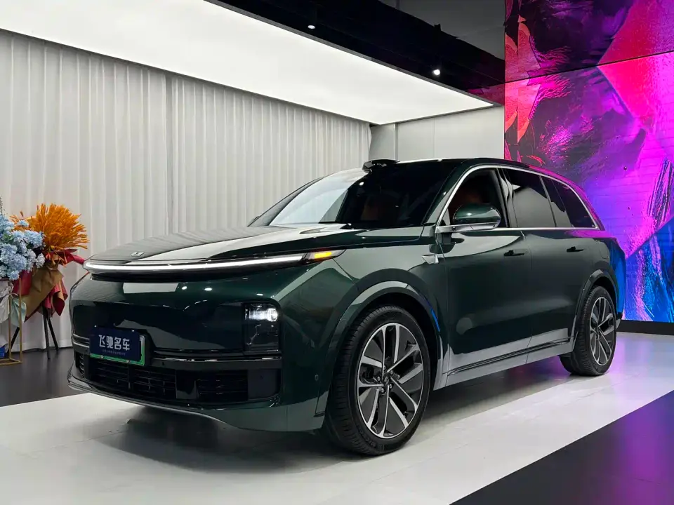 Li Auto Li L8 Model Ultra 2024