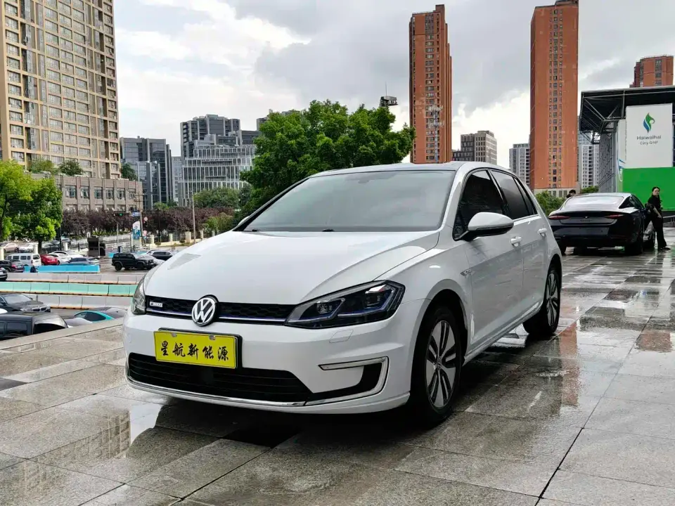 Volkswagen Golf Electric Chi 2020