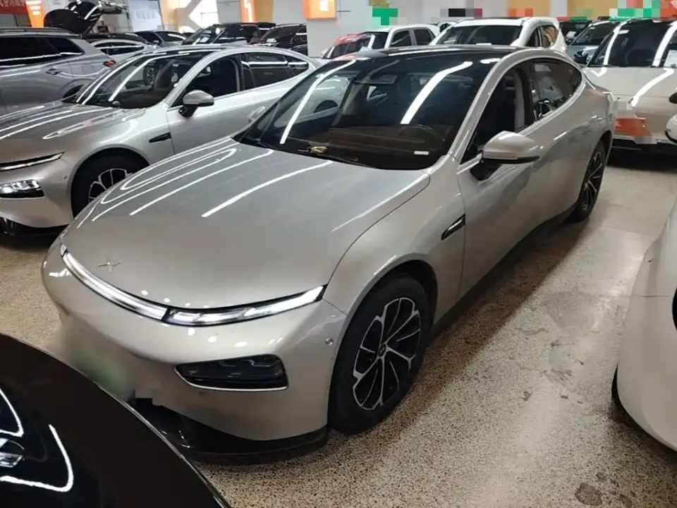 XPeng P7 586E 2023