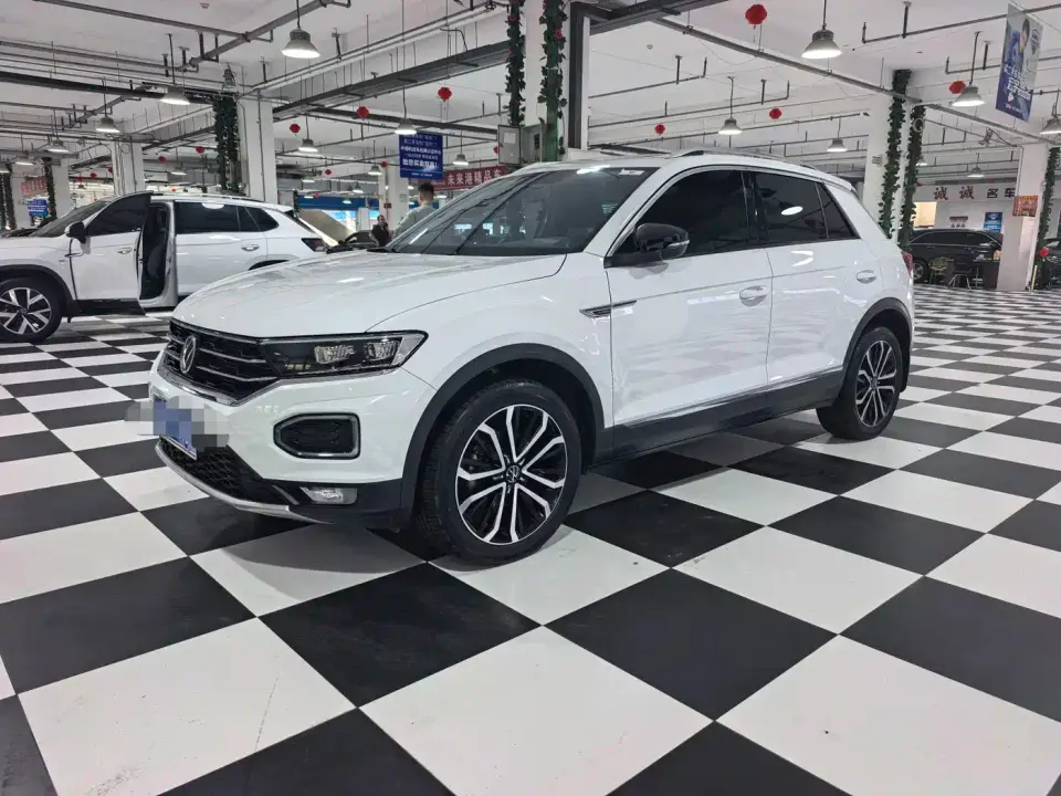 Volkswagen T-ROC 280TSI DSG 2WD Comfort PLUS 2022