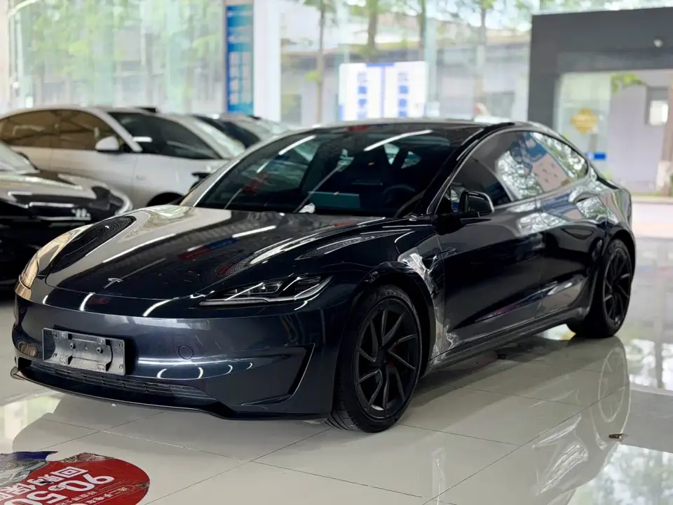 Tesla Model 3 High-Performance All-Wheel Drive Edition 2024