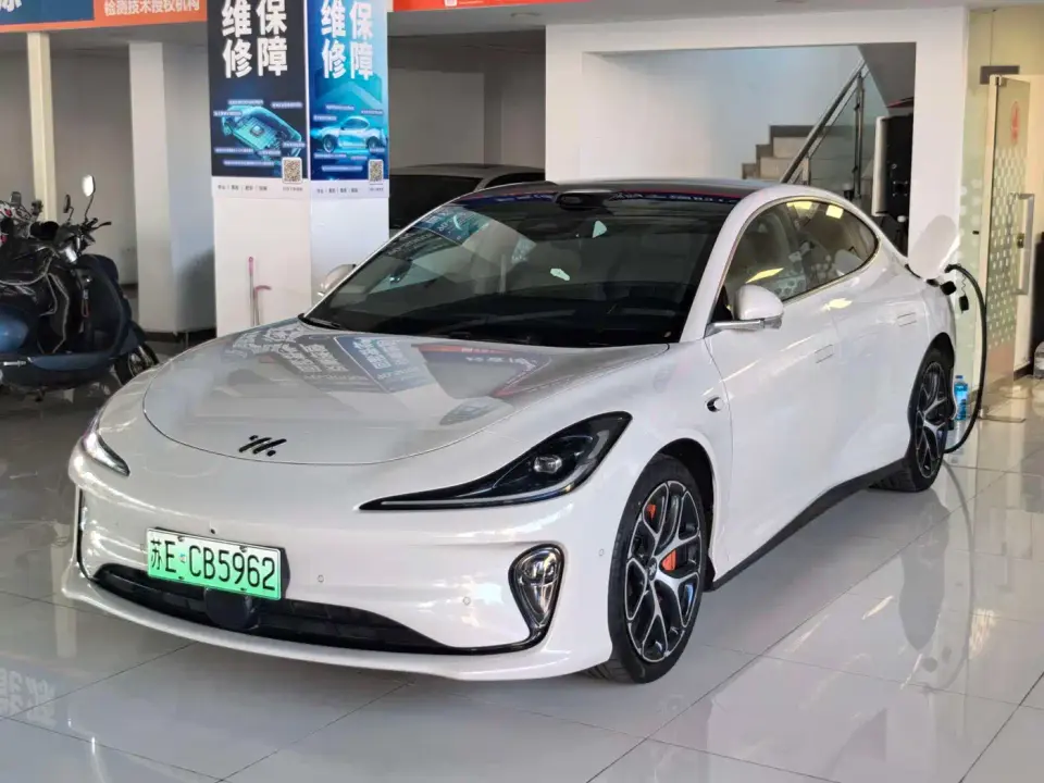 IM Motors IM L6 Ultra 2025