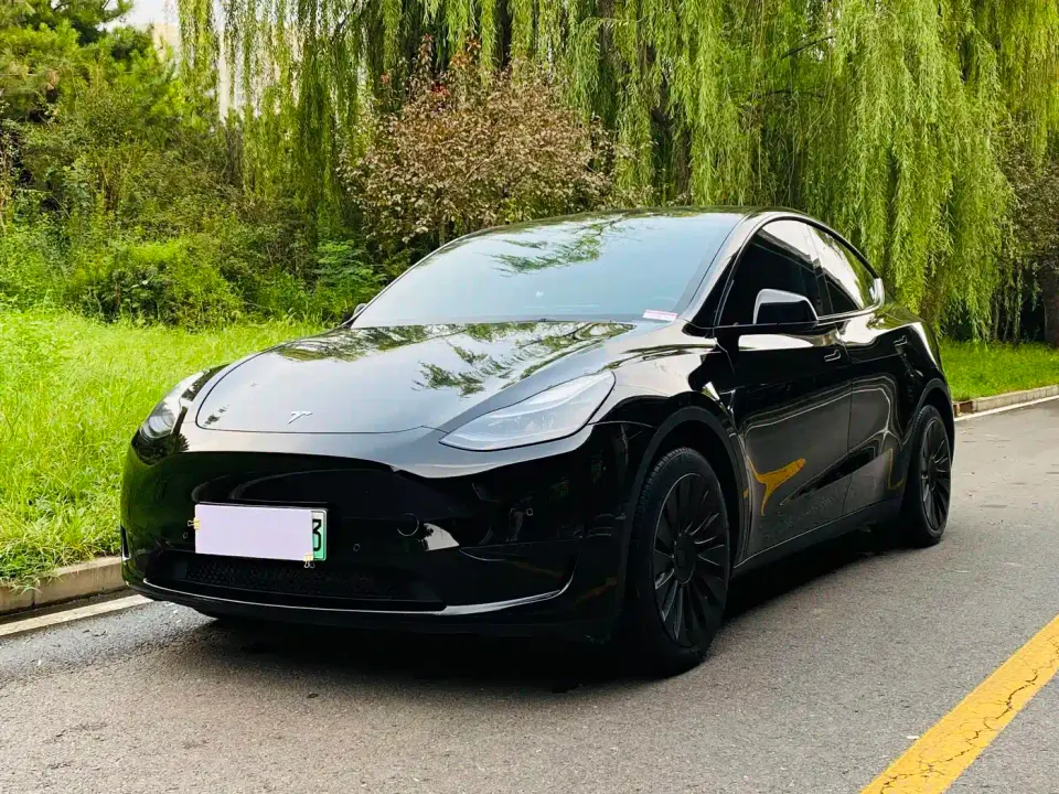 Tesla Model Y Facelift Rear-Wheel Drive Version 2023