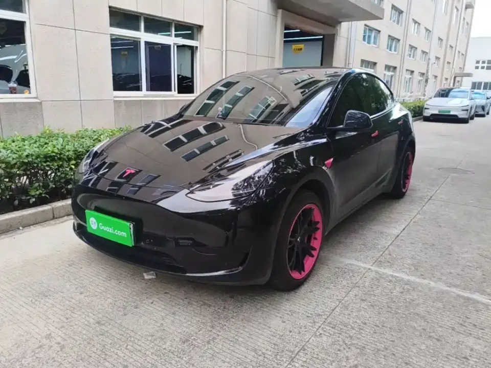 Tesla Model Y Rear-Wheel Drive Edition 2024