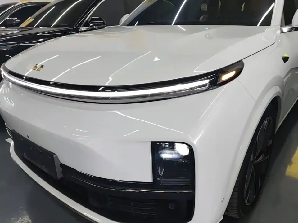Li Auto Li L8 Max Smart Renewal Edition 2025