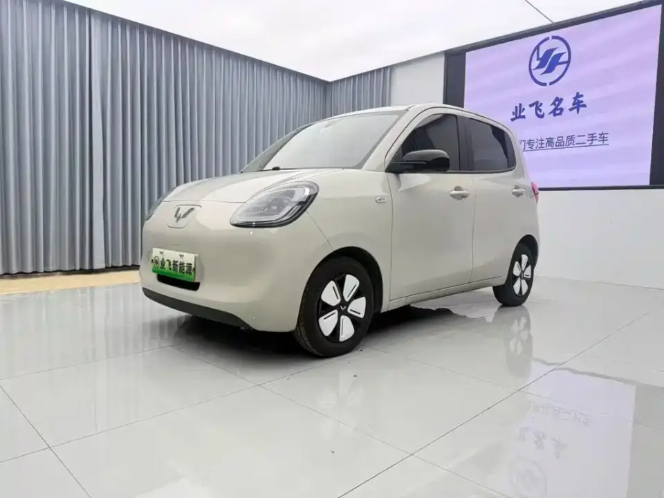 Wuling Motors Hongguang MINIEV 4-Door Advanced 2025