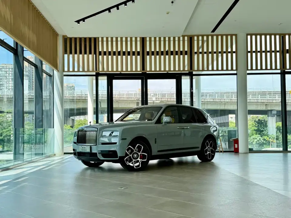 Rolls-Royce Cullinan Black Badge 2022