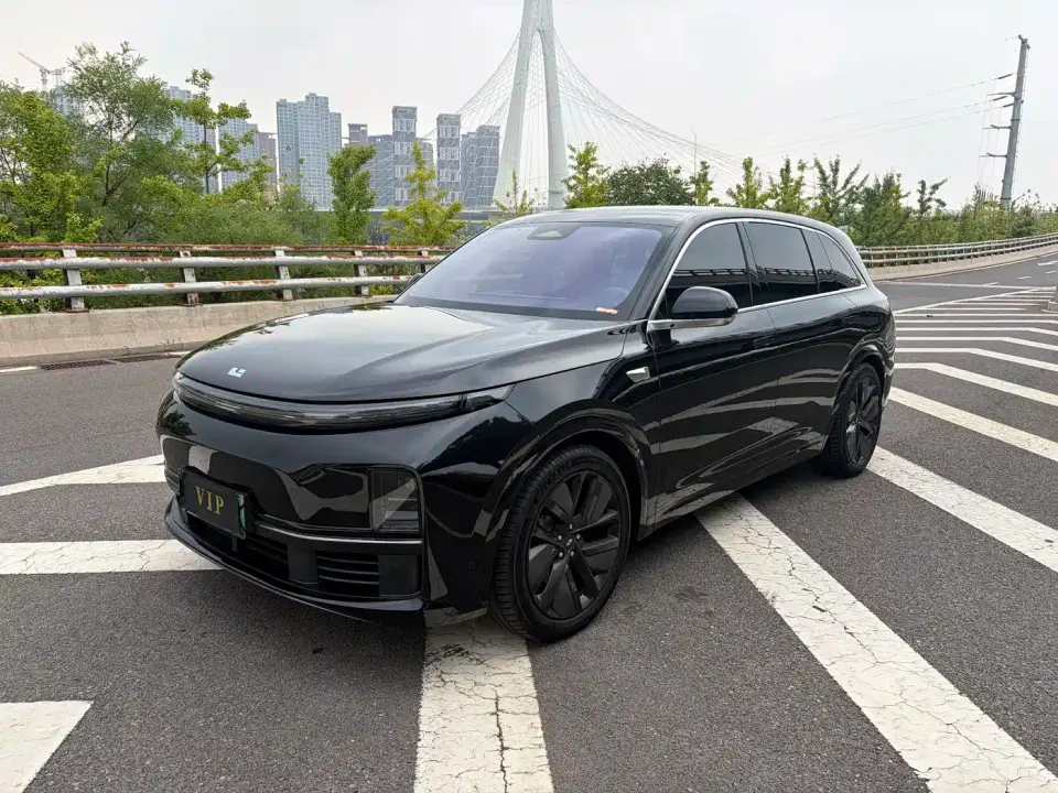 Li Auto L7 Pro 2025