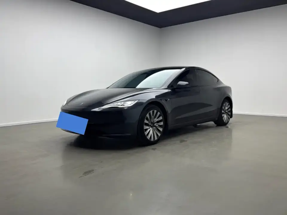 Tesla Model 3 Long Range All-Wheel Drive 2024