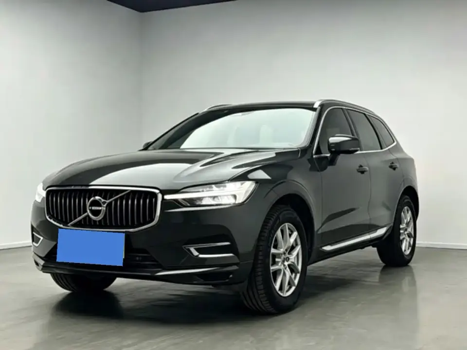 Volvo XC60 T5 AWD Momentum 2021