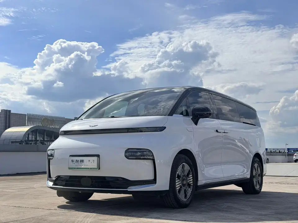 Geely Galaxy Yizhen L380 140kWh 6-Seater AWD Ultra 2024