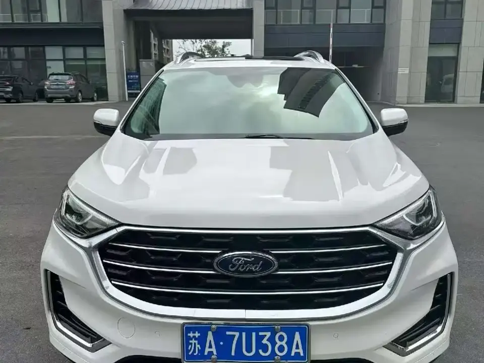 Ford Edge PLUS EcoBoost 245 AWD Platinum Sharp 7-Seater 2022