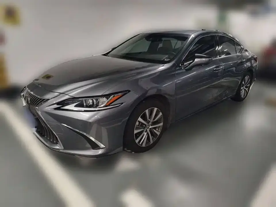 Lexus ES 200 Excellence 2021