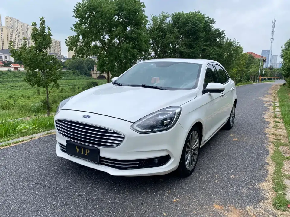 Ford Escort EcoBoost 125 Automatic Ultimate 2019