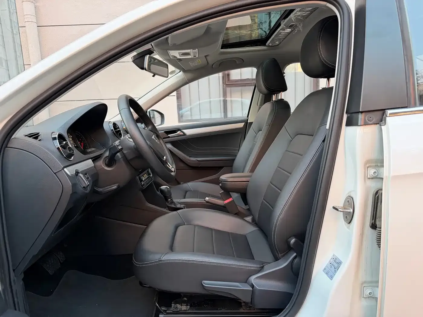 Jetta VA3 1.5L Automatic Glory Edition 2023 — фото 17