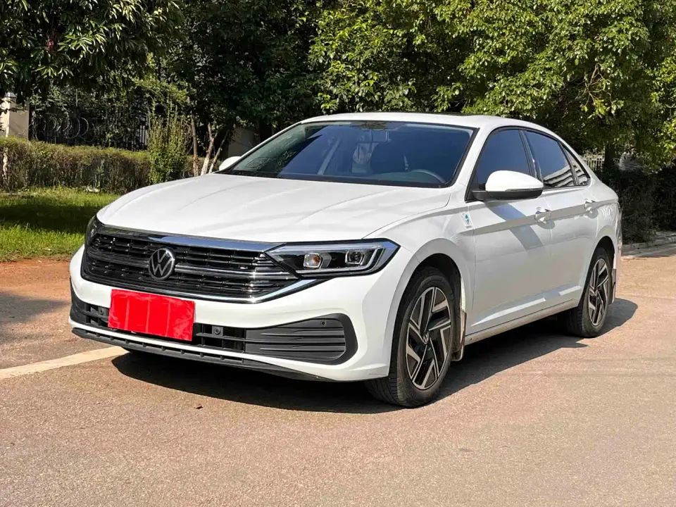 Volkswagen Sagitar 300TSI DSG Surpass Edition 2026