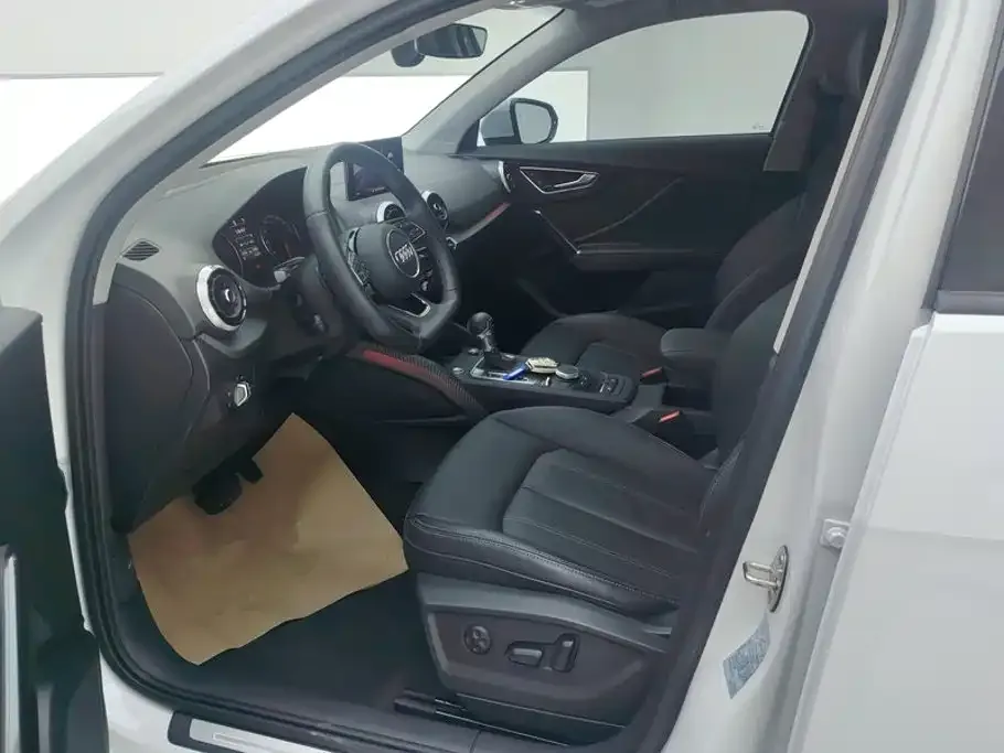Audi Q2L 35TFSI Fashion Sport 2024 — фото 9