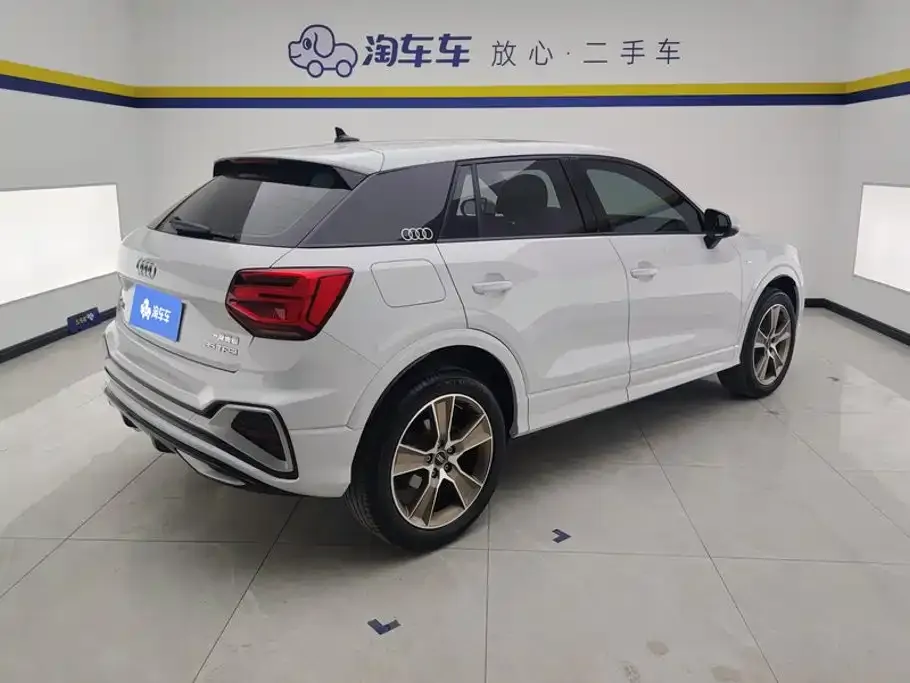 Audi Q2L 35TFSI Fashion Sport 2024 — фото 3