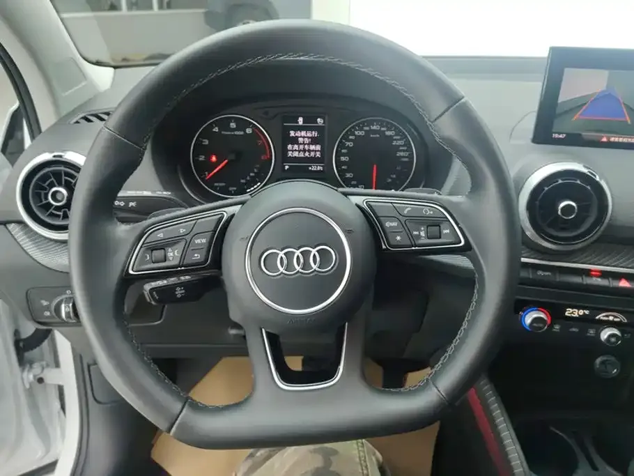 Audi Q2L 35TFSI Fashion Sport 2024 — фото 15