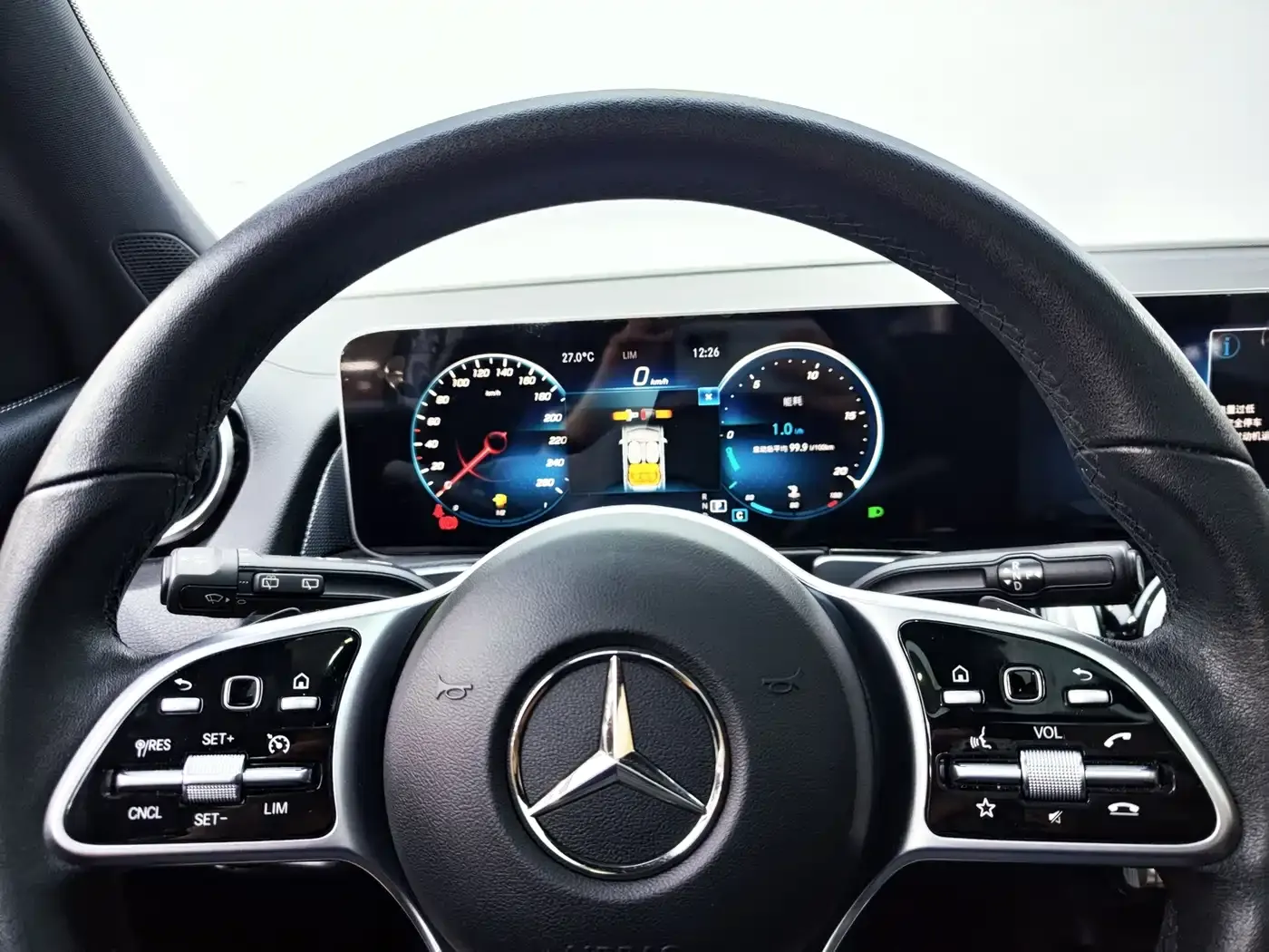 Mercedes-Benz GLB-Class GLB 180 Dynamic 2020 — фото 11