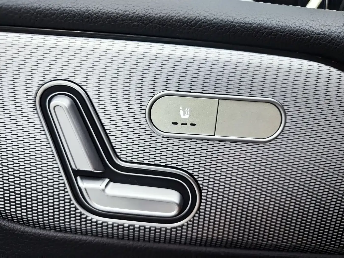 Mercedes-Benz GLB-Class GLB 180 Dynamic 2020 — фото 14