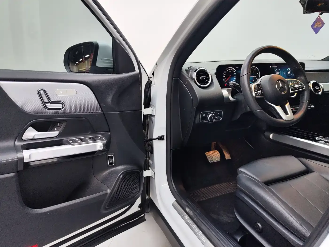 Mercedes-Benz GLB-Class GLB 180 Dynamic 2020 — фото 7