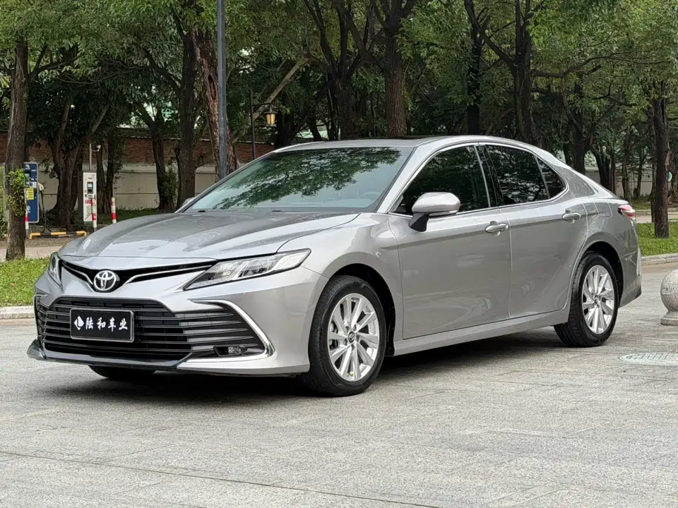 Toyota Camry 2.0GVP Leading Edition 2023