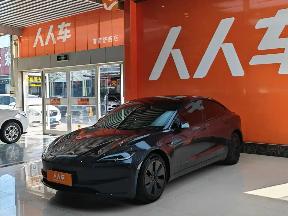 Tesla Model 3 Rear-Wheel Drive 2025
