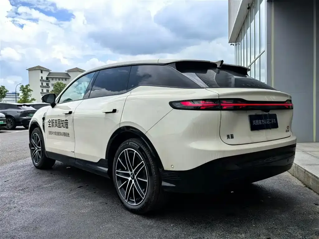 Voyah Auto Voyah Zhiyin Base 2025 — фото 3