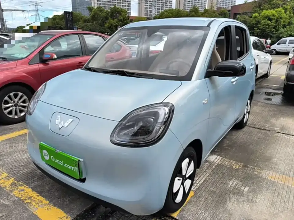 Wuling Motors Hongguang MINIEV 4-Door Advanced 2025