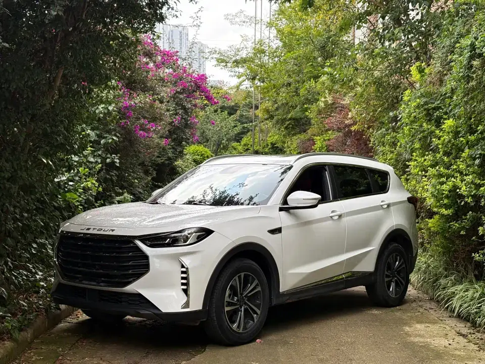 Jetour X70 PLUS 1.5T DCT Fire 7-Seater 2021