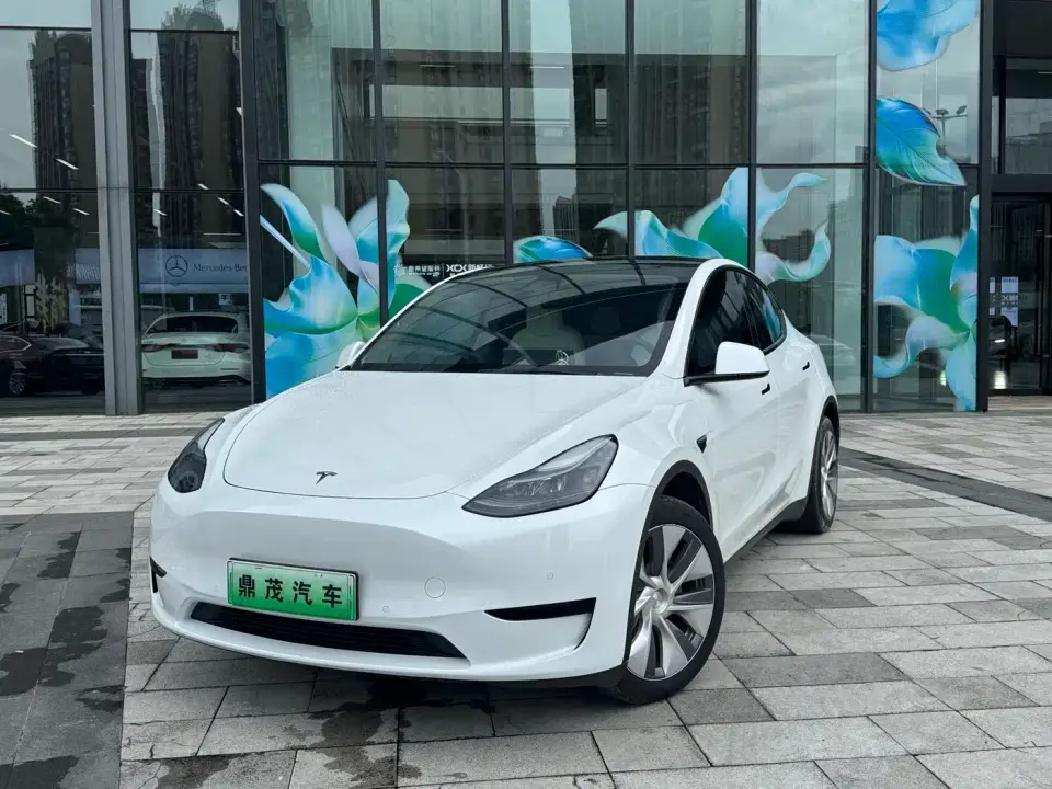 Tesla Model Y Facelift Rear-Wheel Drive Version 2023