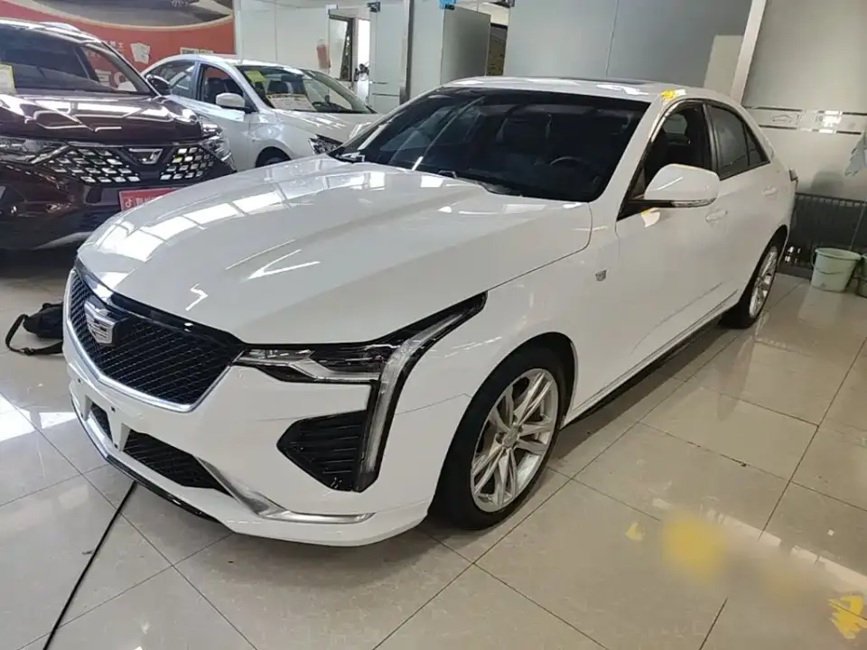 Cadillac CT4 28T Fashion Style 2022