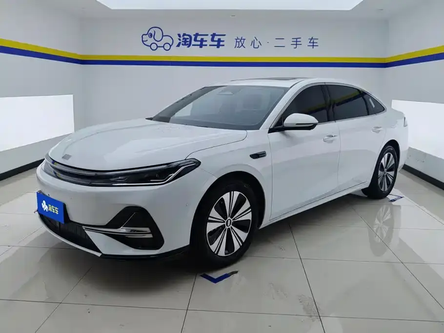 Geely Galaxy Galaxy A7 EM-i 150km Explorer+ Edition 2026