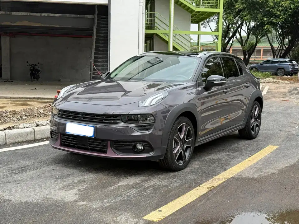 Lynk & Co 02 2.0TD Automatic 2WD Shine Champion Edition 2021
