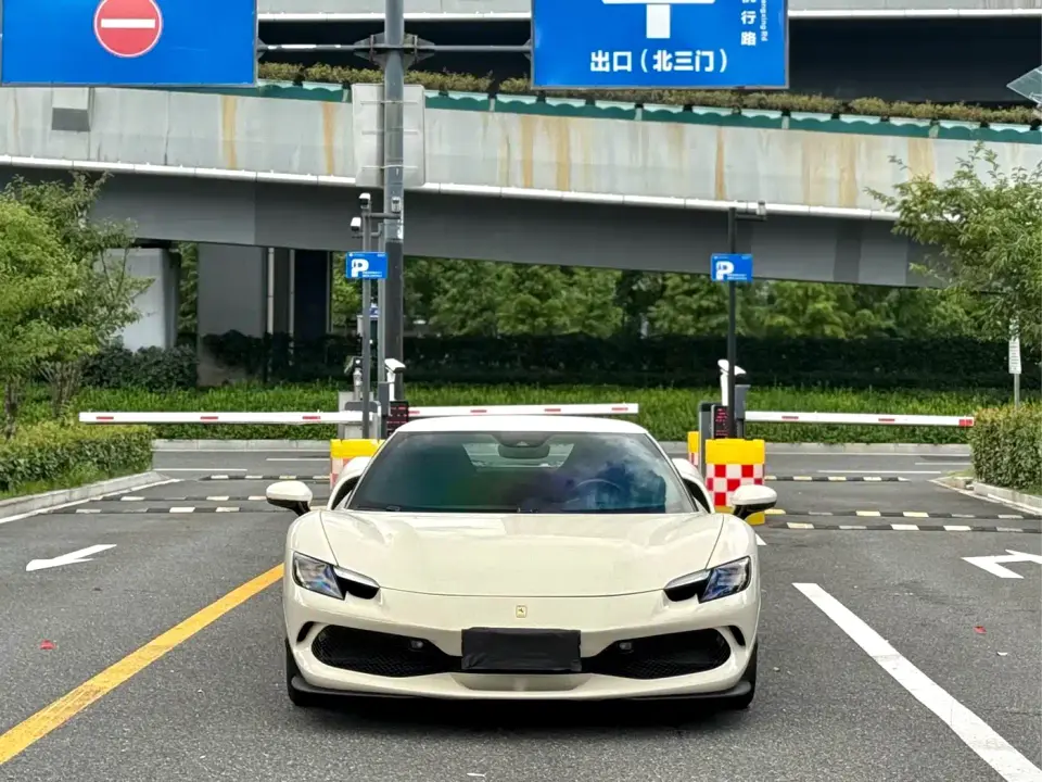 Ferrari 296 3.0T V6 GTB 2024