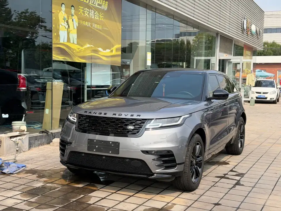 Land Rover Range Rover Velar P250 Gloss Black Collector's Edition 2022