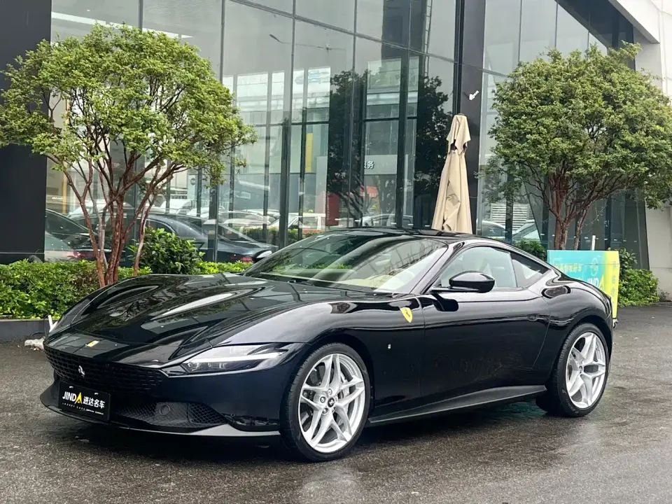 Ferrari Roma 3.9T V8 2024