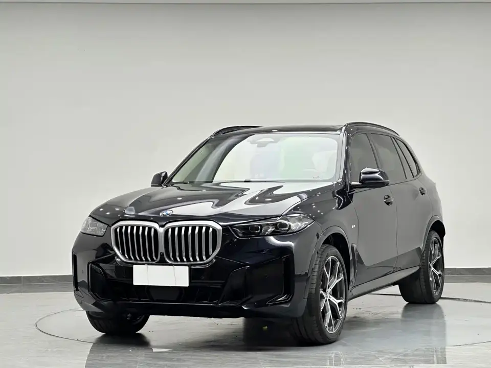 BMW X5 xDrive 30Li Premium M Sport Black Night Package 2025