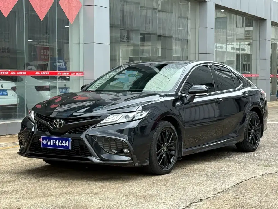 Toyota Camry 2.0S Knight Edition 2022
