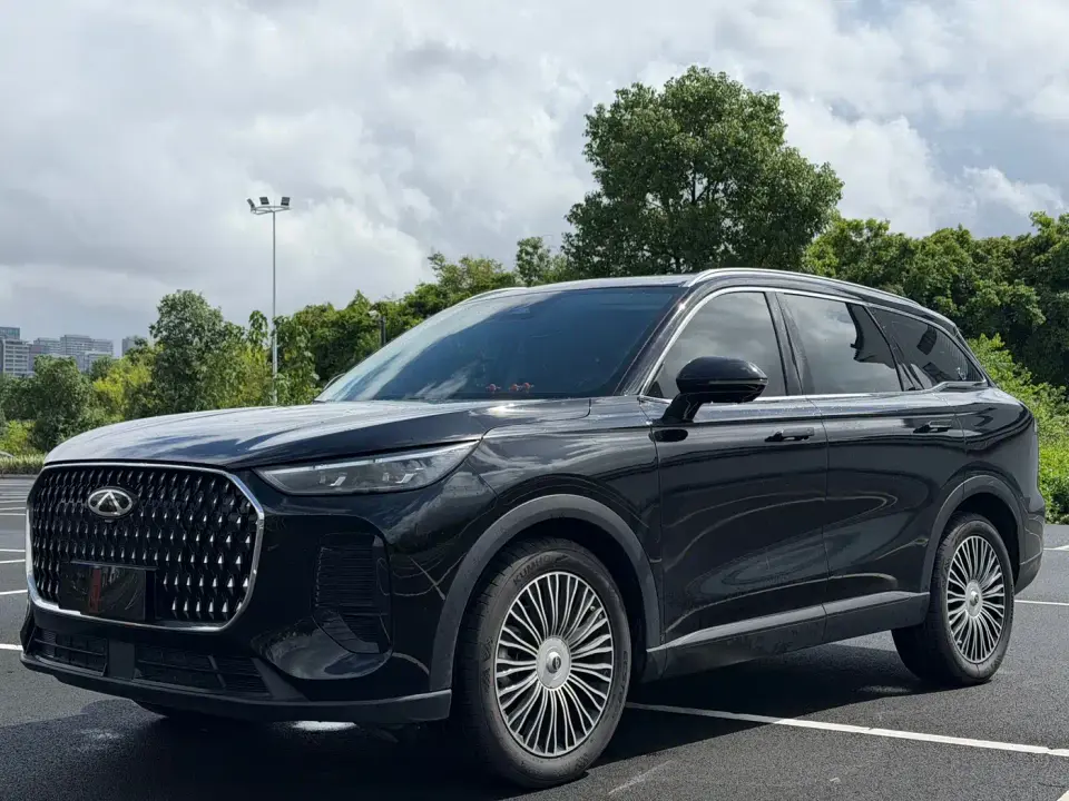 Chery Tiggo 8L 2.0T 2WD Luxury Edition 7-Seater 2025